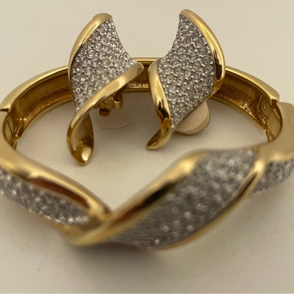 Swarovski Earrings and bracelet set - Picture 2 of 9